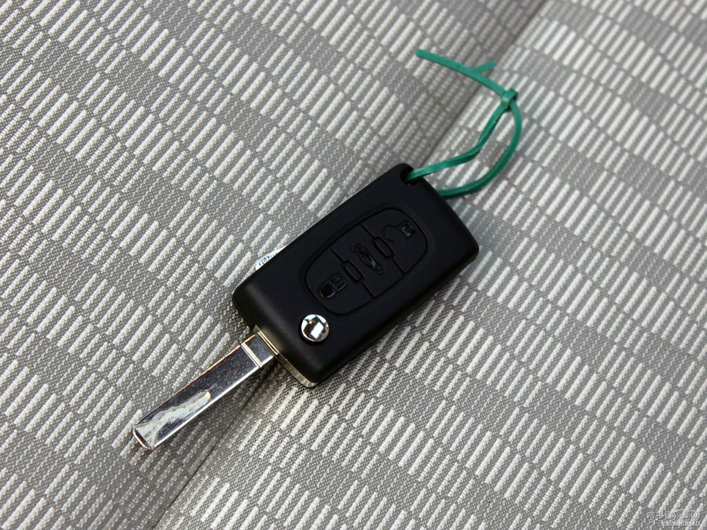 皓月灰標致408其它細節(jié)圖片