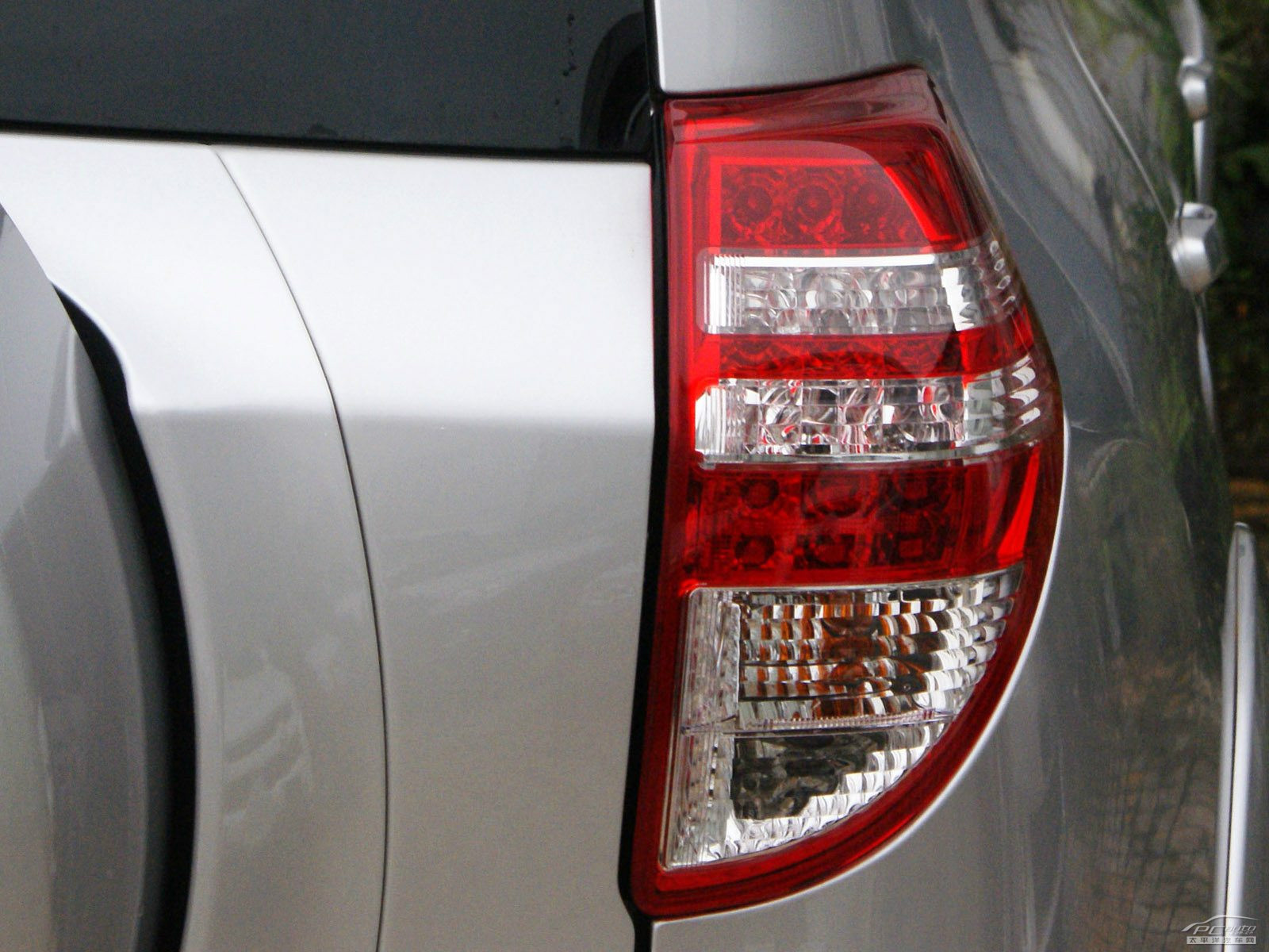 RAV4榮放外觀高清大圖