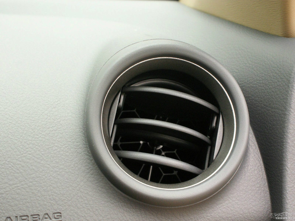 銀色RAV4榮放內(nèi)飾圖片
