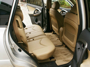 2011款 2.4L MT 四驅豪華版