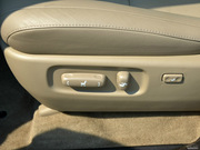 2010款 4.0L VX 自動 2010款 4.0L VX 自動