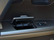 2010款 4.0L VX 自動 2010款 4.0L VX 自動