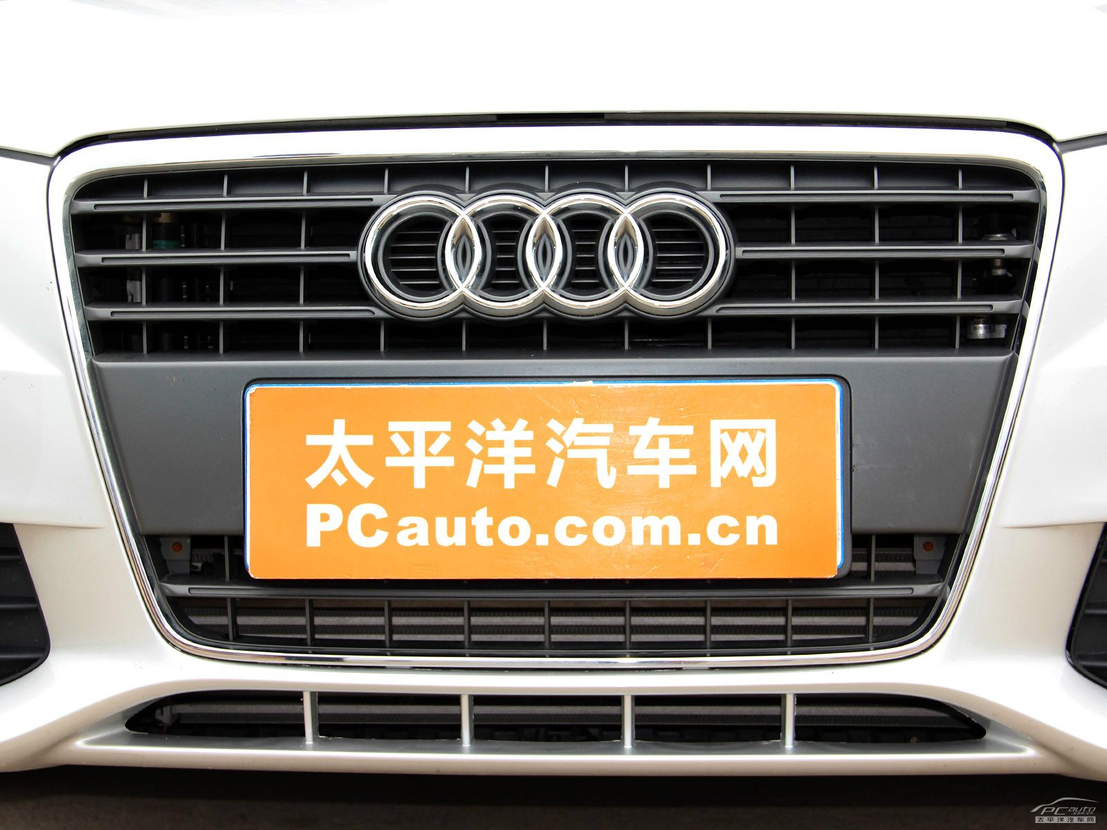 奧迪A4L外觀高清大圖