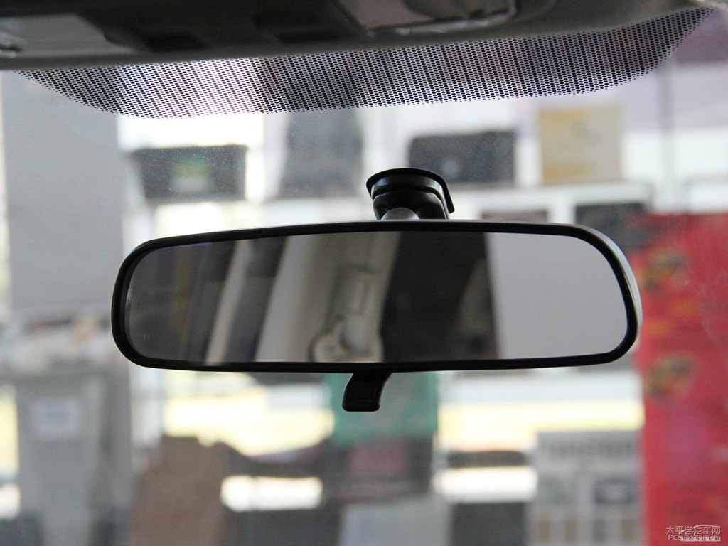 絲緞銀飛度車廂內(nèi)飾圖片