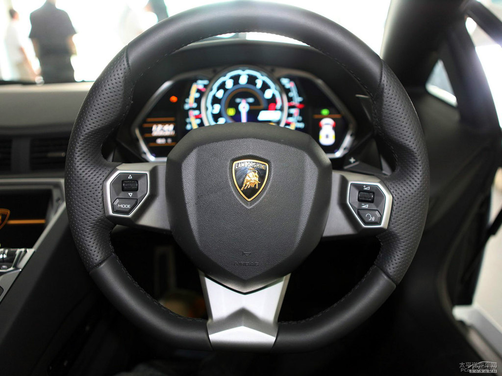 ǽɫAventadorп؃(ni)DƬ