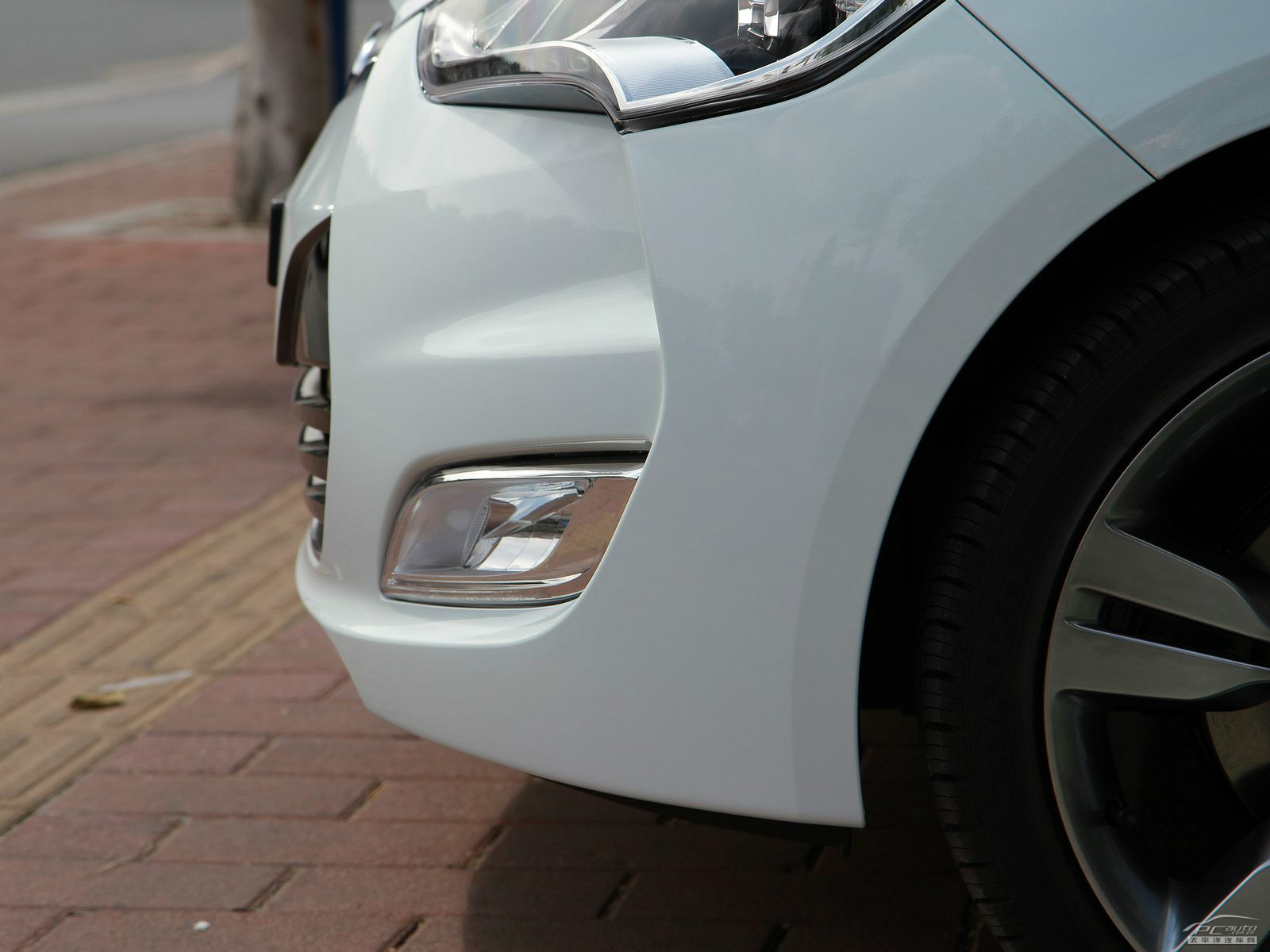 Veloster外觀高清大圖