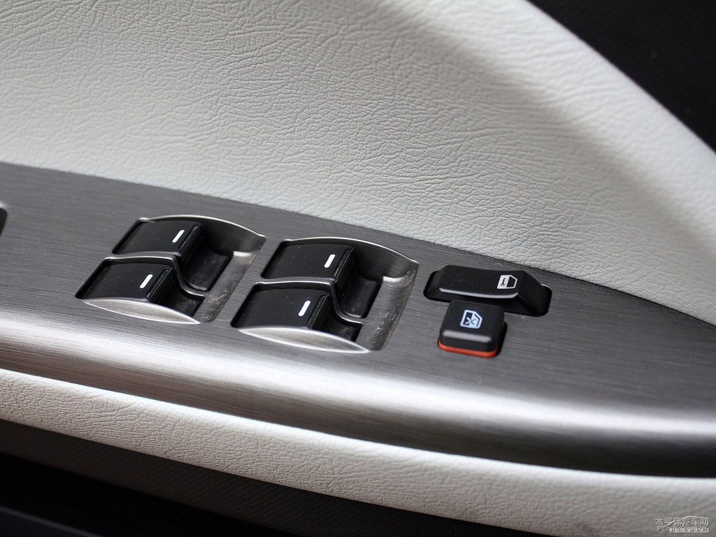 }SSC5-RV܇(ni)DƬ