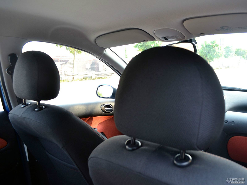 ٺ{ѩFC2΃(ni)DƬ