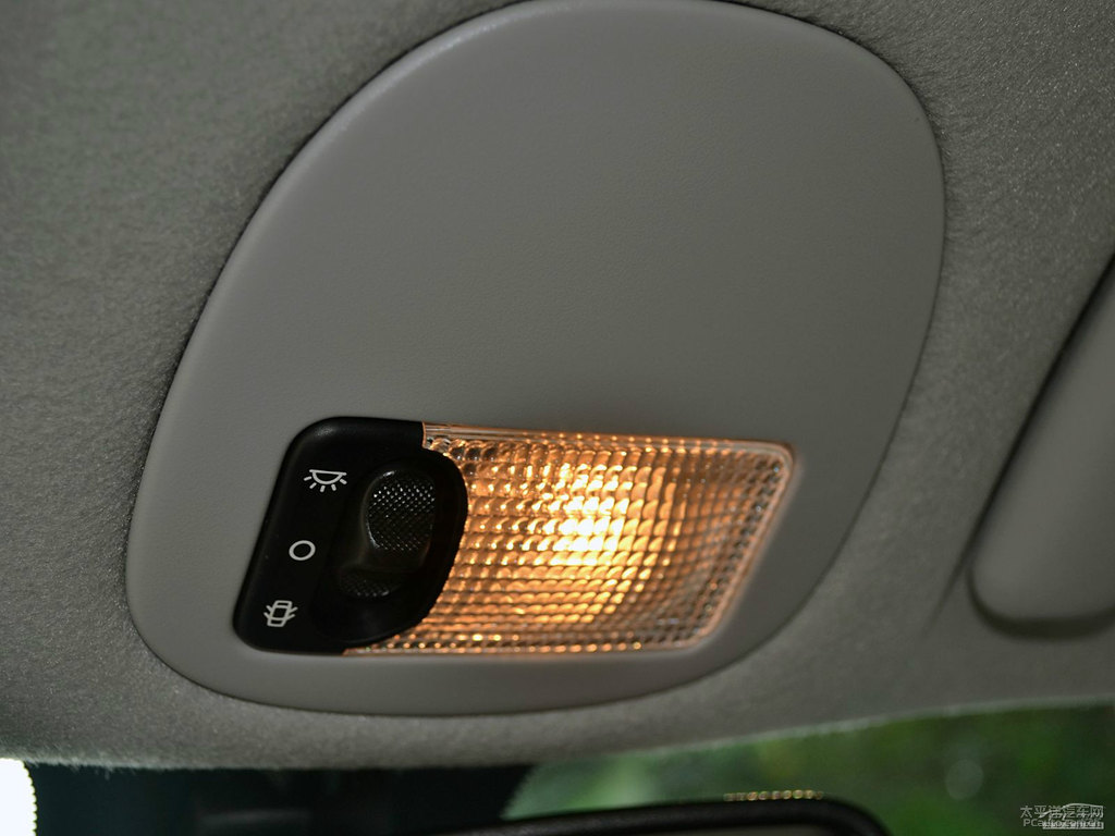 (i)ٺ{(ln)ѩFC2܇(ch)(ni)DƬ