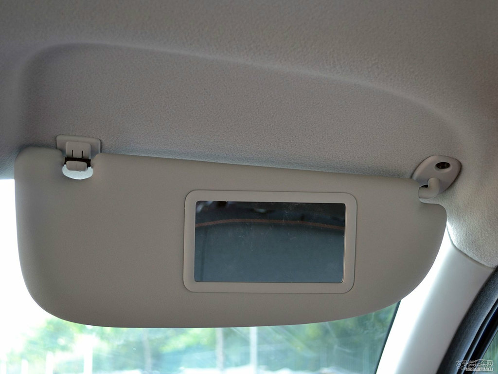 ٺ{(ln)ѩFC2܇(ni)DƬ