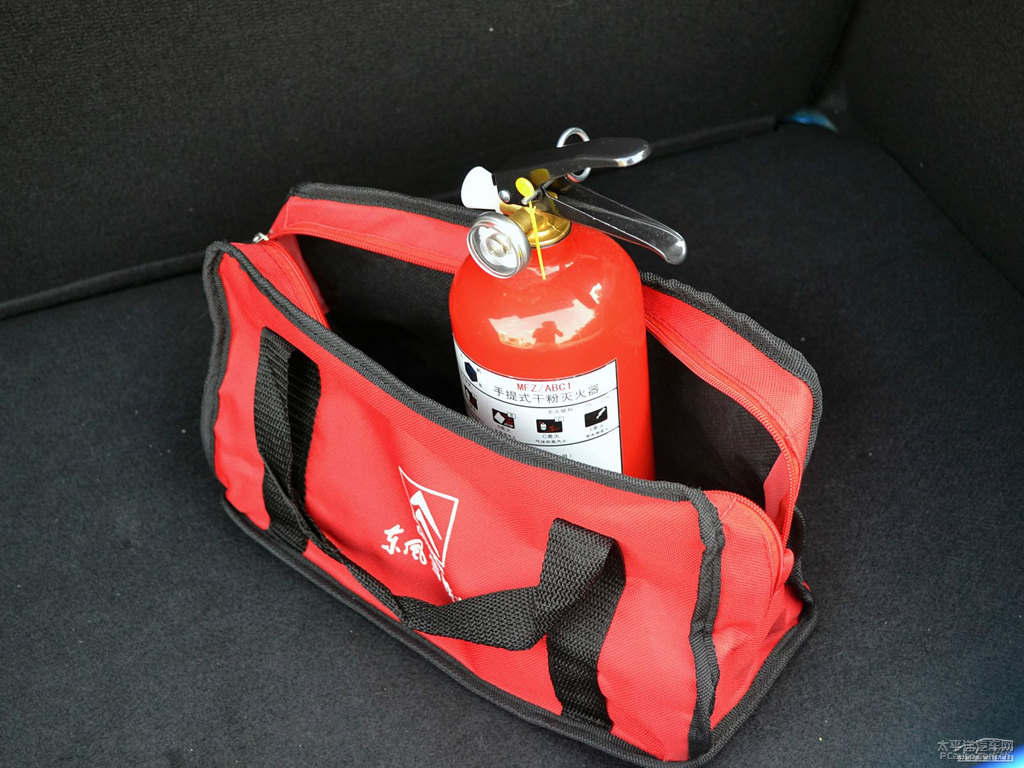 ٺ{ѩFC2܇(ni)DƬ