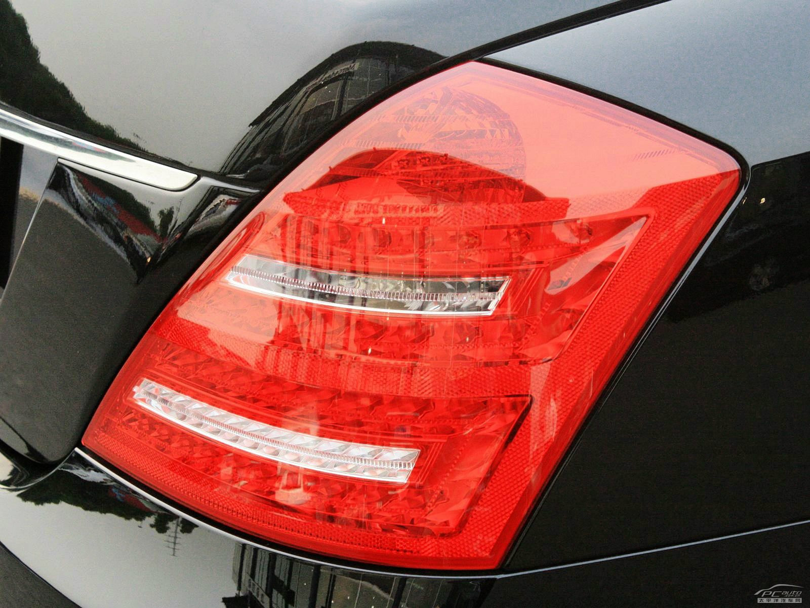 奔馳S級外觀高清大圖