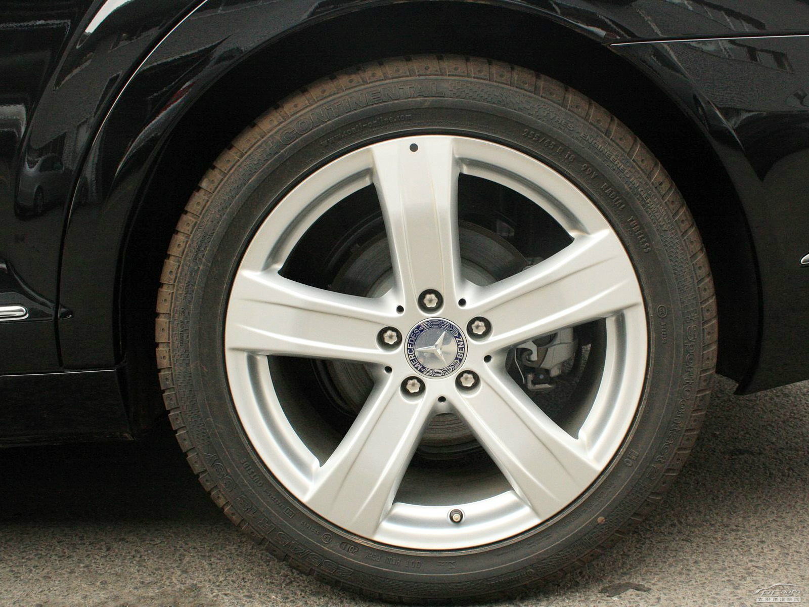 奔馳S級(jí)外觀(guān)高清大圖