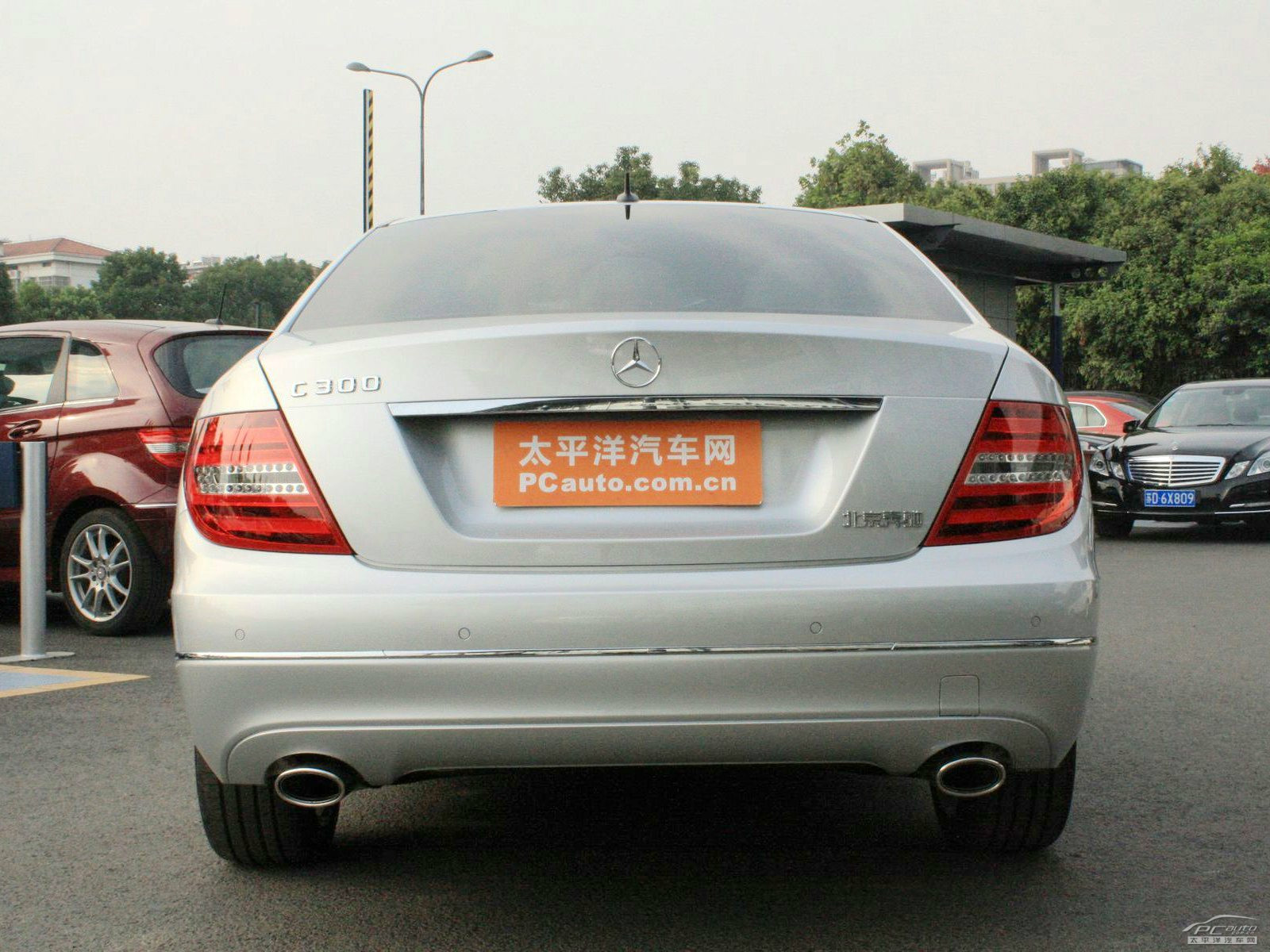 奔馳C級外觀高清大圖
