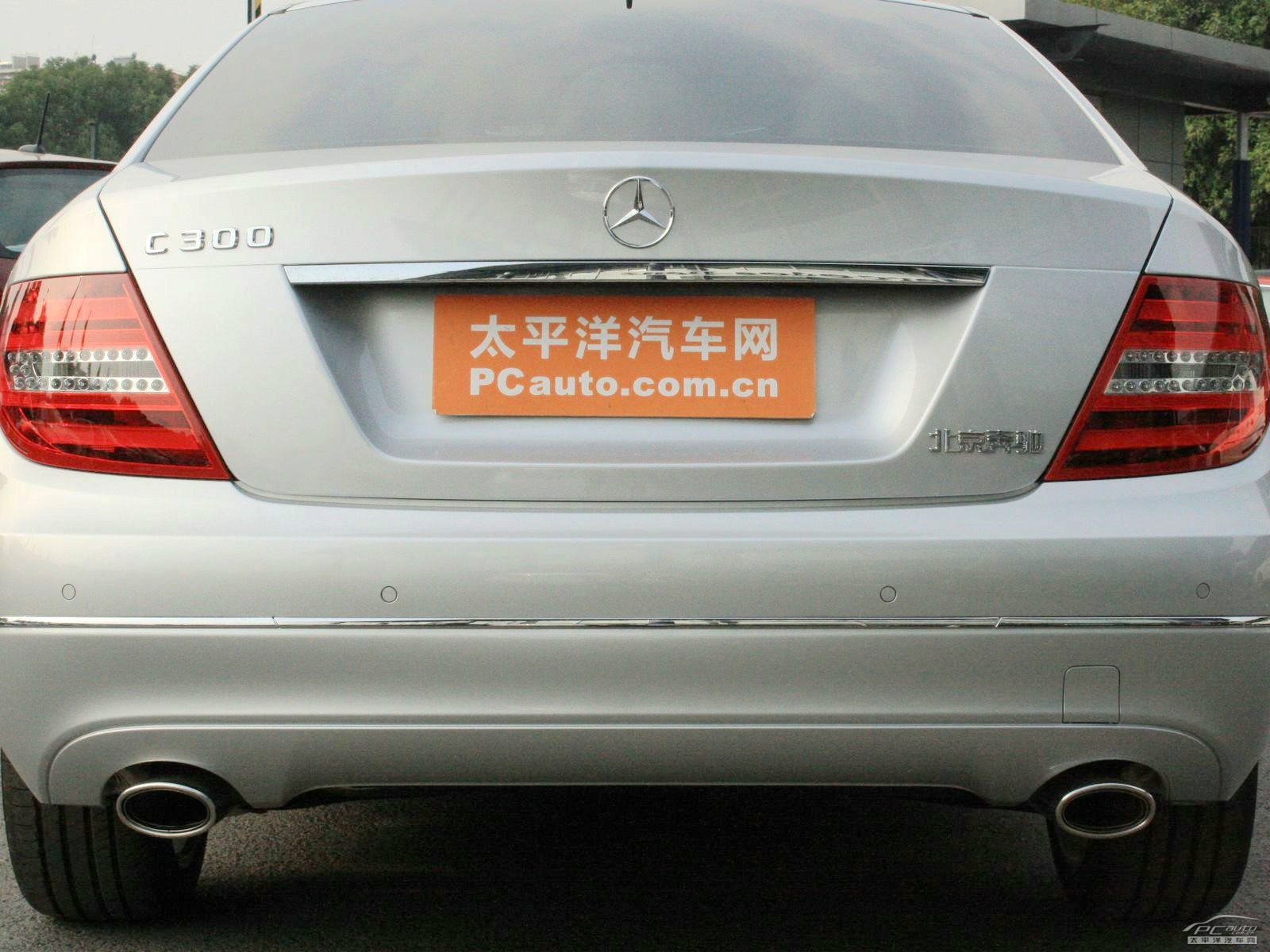 奔馳C級(jí)外觀高清大圖