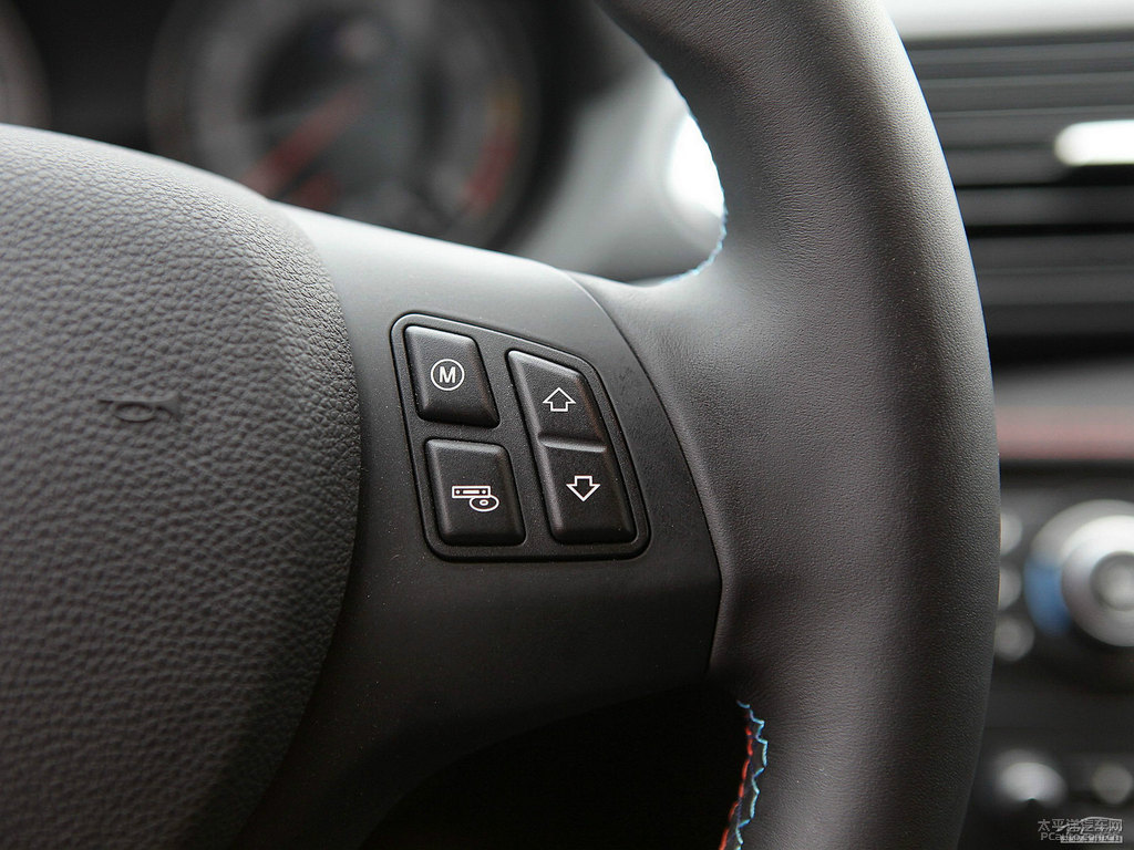 ͂ȌR1ϵMп؃(ni)DƬ