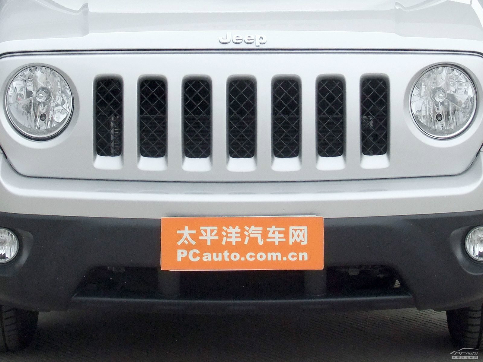 自由客外觀高清大圖