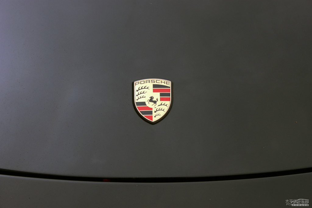 玄武巖黑保時捷911車頭外觀圖片