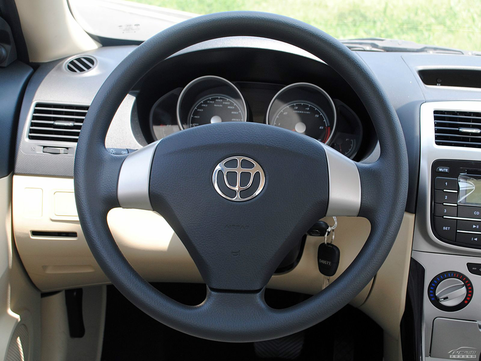 駿捷FSV內(nèi)飾高清大圖