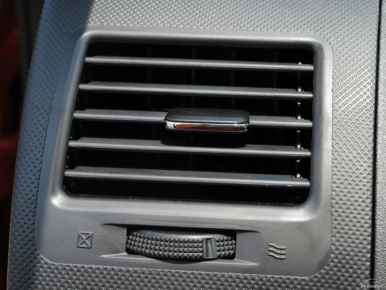 駿捷FSV內(nèi)飾高清大圖