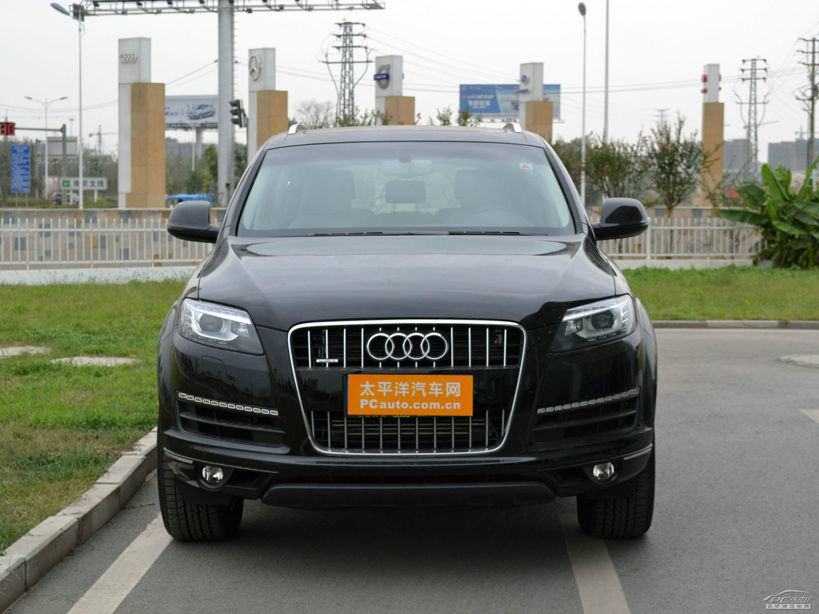 奧迪Q7外觀高清大圖