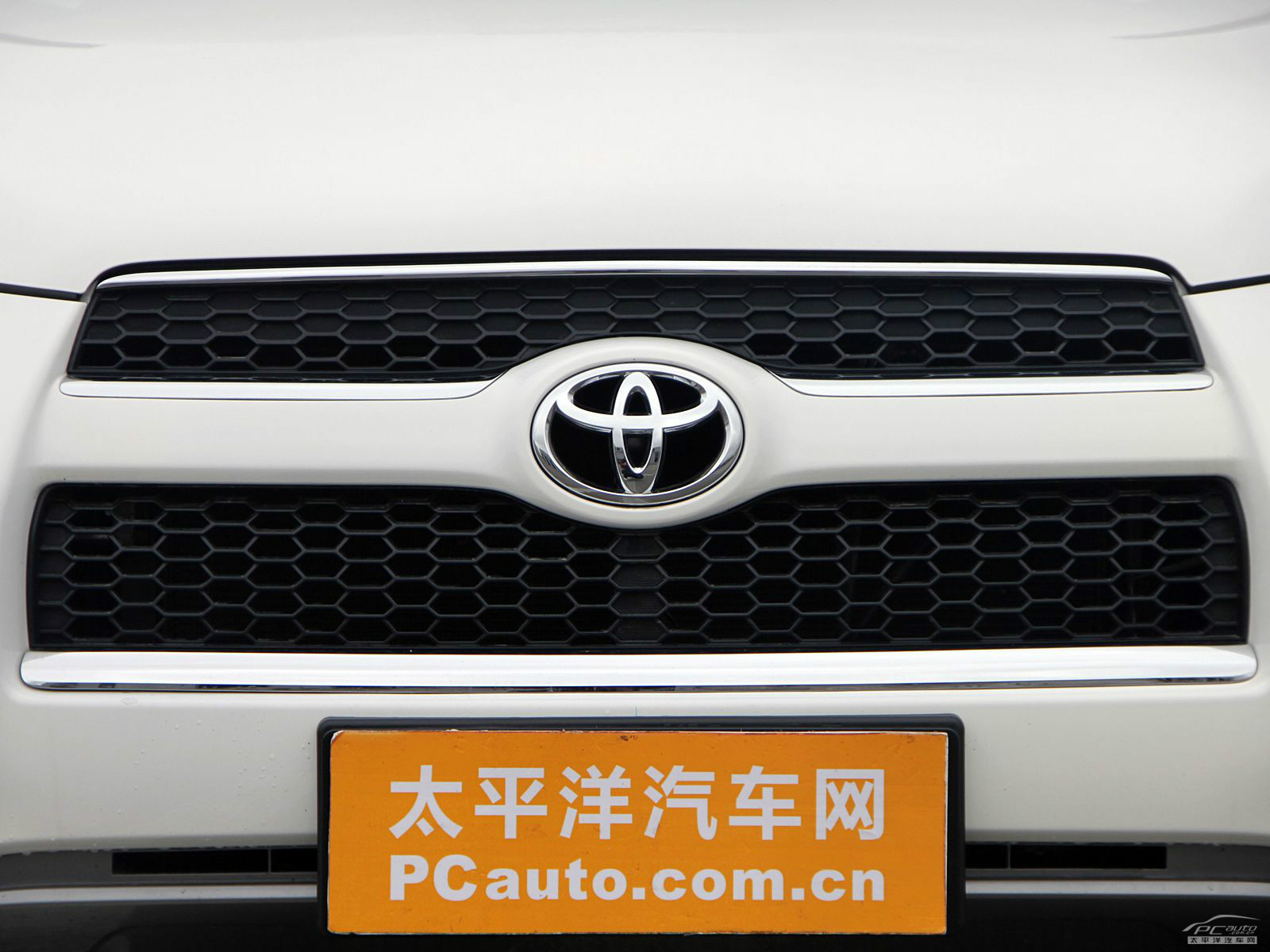 RAV4榮放外觀高清大圖