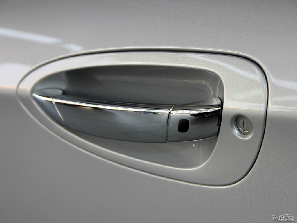 ɰy{ǽݴ7 SUV^DƬ