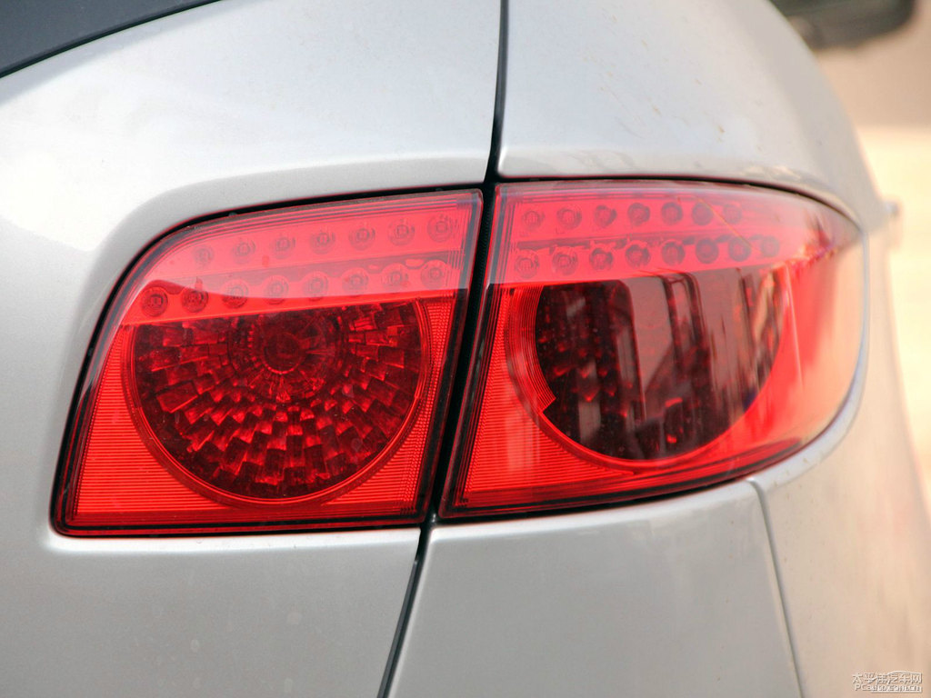 ɰy{ǽݴ7 SUV^DƬ