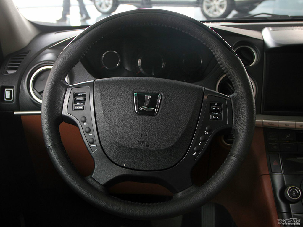 ɰy{ǽݴ7 SUV(ni)DƬ