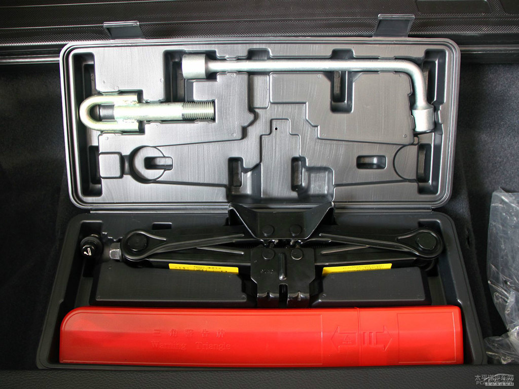ɰy{ǽݴ7 SUV(x)(ji)DƬ