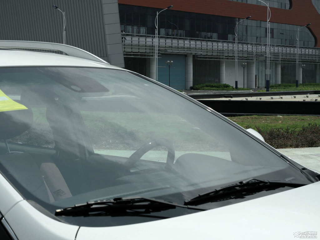 ɰ׼{ǽݴ7 SUV^DƬ