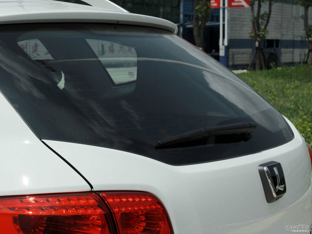 ɰ׼{ǽݴ7 SUV^DƬ