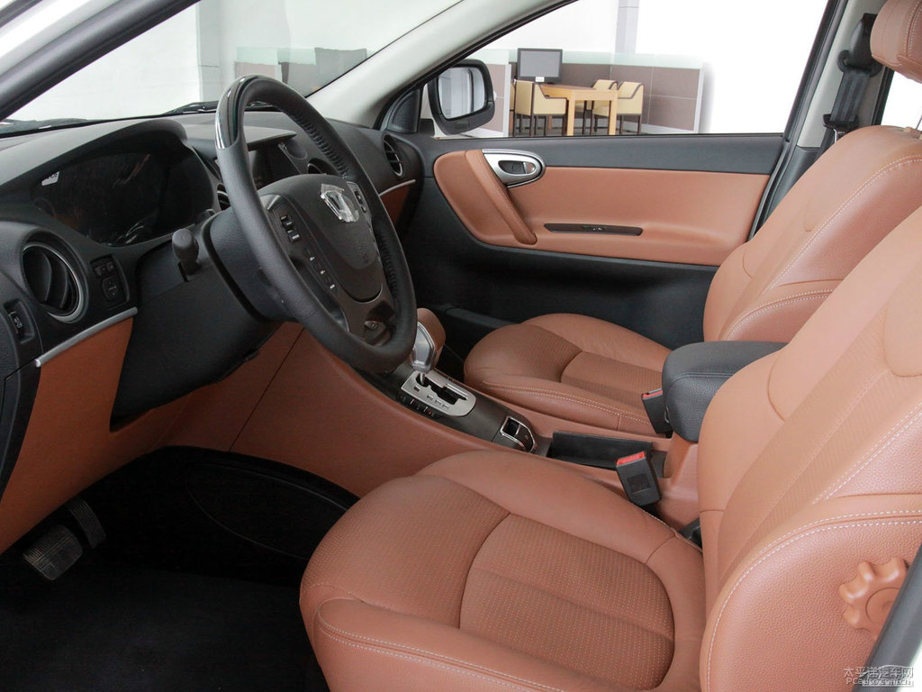 ɰ׼{ǽݴ7 SUV(ni)DƬ