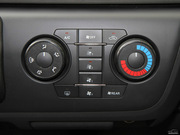 2011 󺣪{L 2.4L ͺA