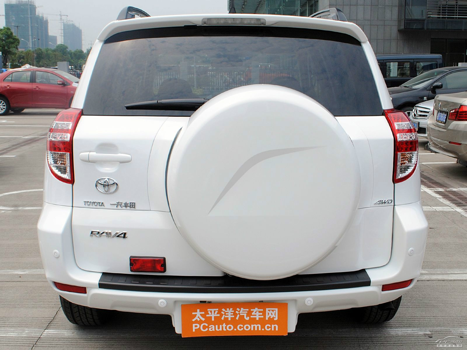 RAV4榮放外觀高清大圖