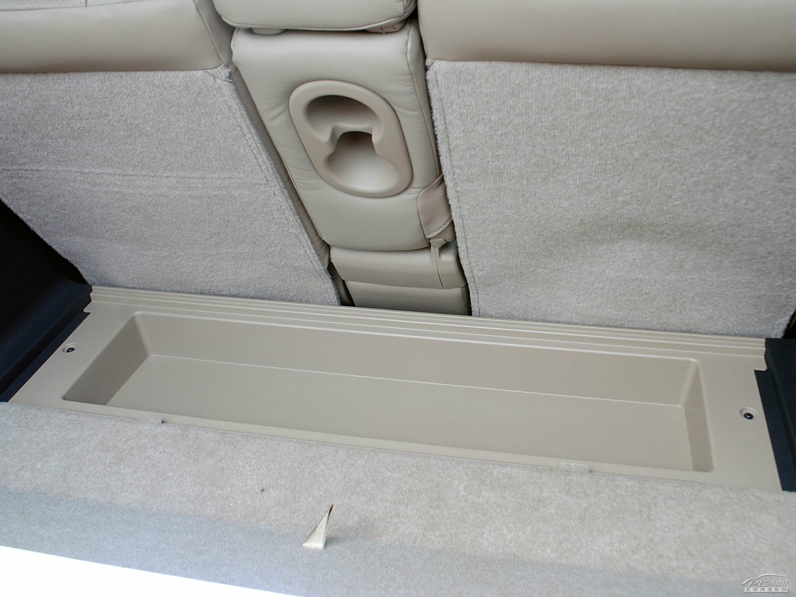 RAV4榮放空間高清大圖