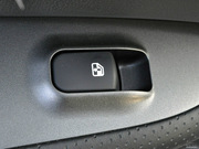 2011款 2.0L 5座舒適版 2011款 2.0L 5座舒適版