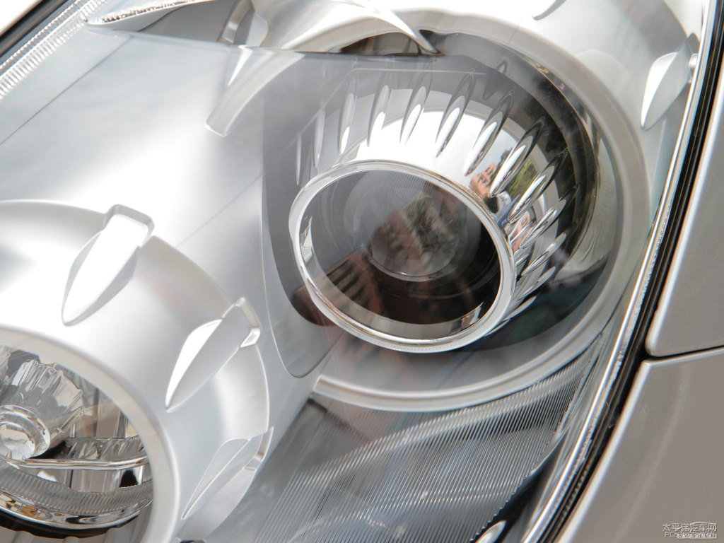 ɰy{ǽݴ7 SUV^DƬ