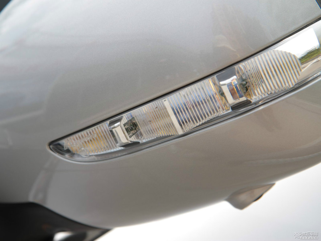ɰy{ǽݴ7 SUV^DƬ