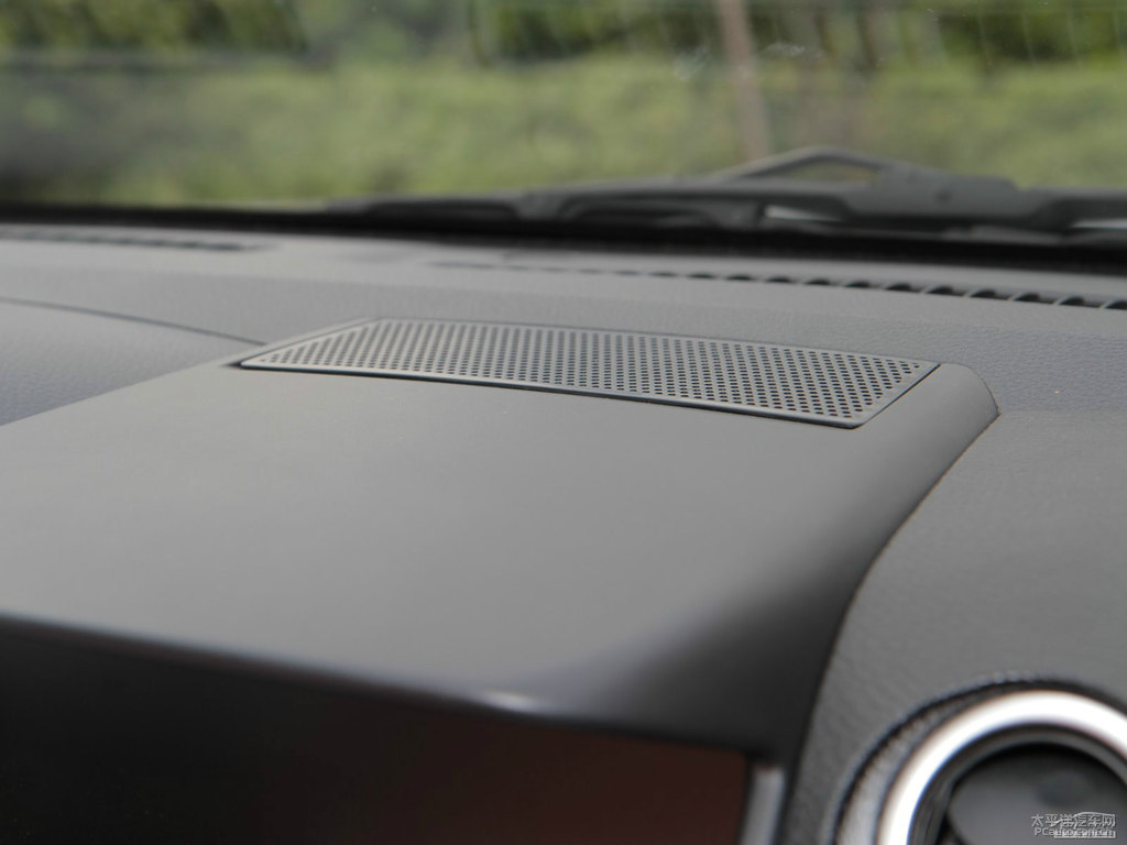 ɰy{ǽݴ7 SUV(ni)DƬ