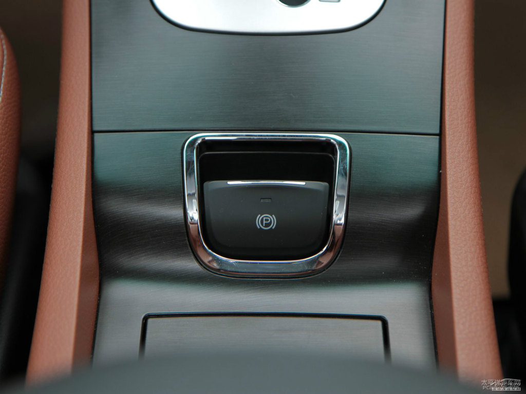 ɰy{ǽݴ7 SUV(ni)DƬ
