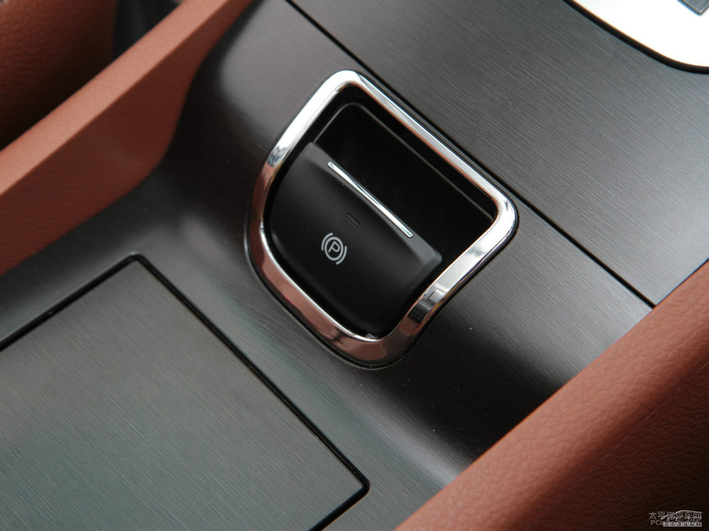 ɰy{ǽݴ7 SUV(ni)DƬ
