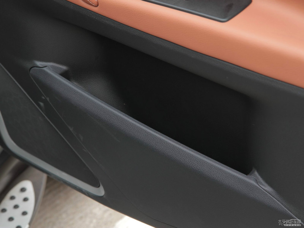ɰy{ǽݴ7 SUV(ni)DƬ