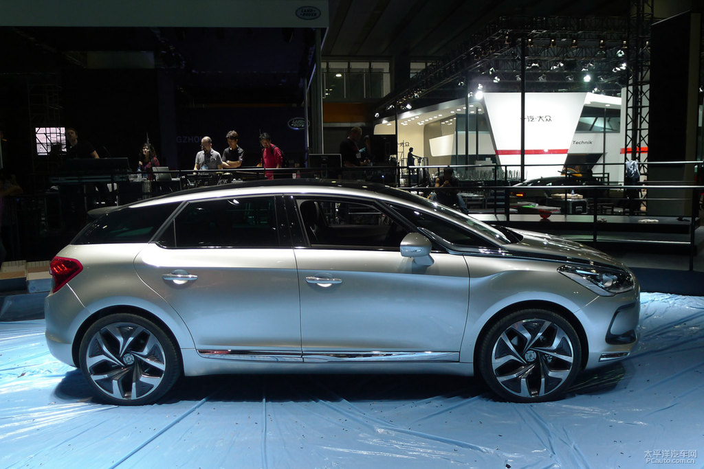 DS 5(M)DƬ
