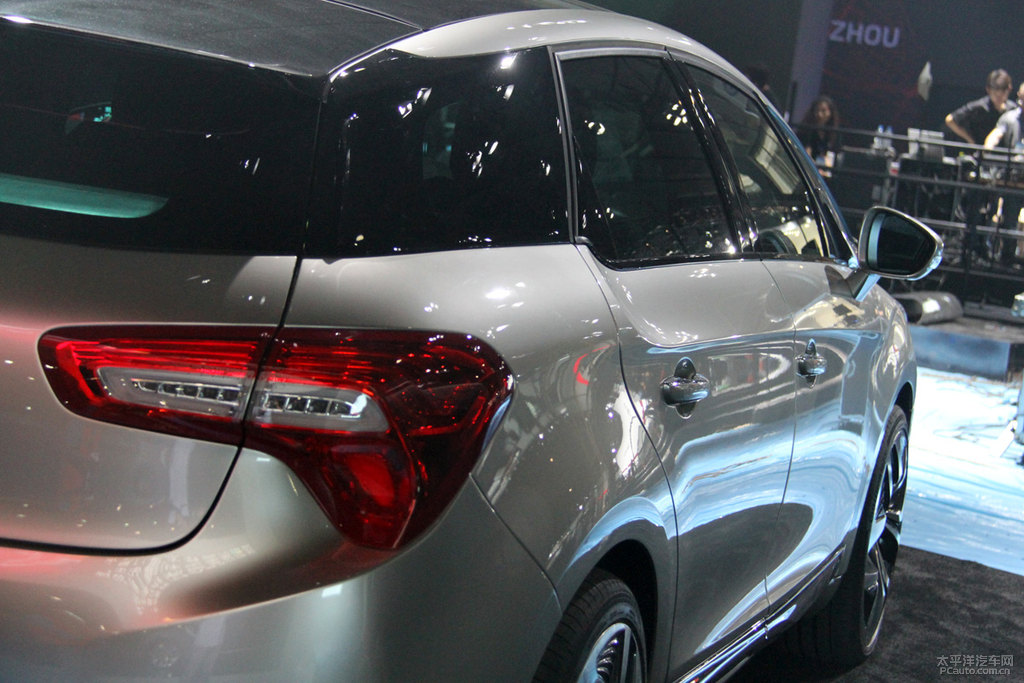DS 5(M(jn))DƬ