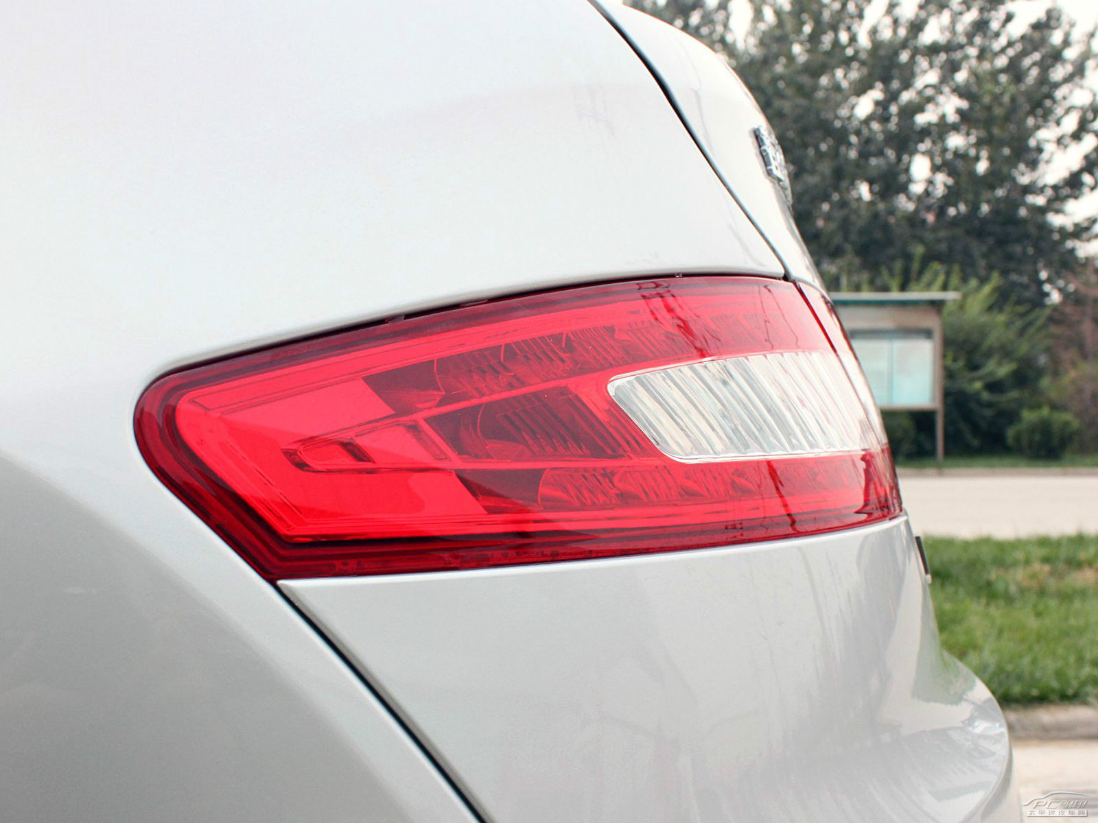 蓮花L5外觀高清大圖