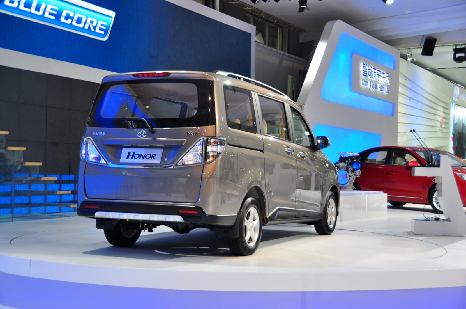 歐諾S車展高清大圖