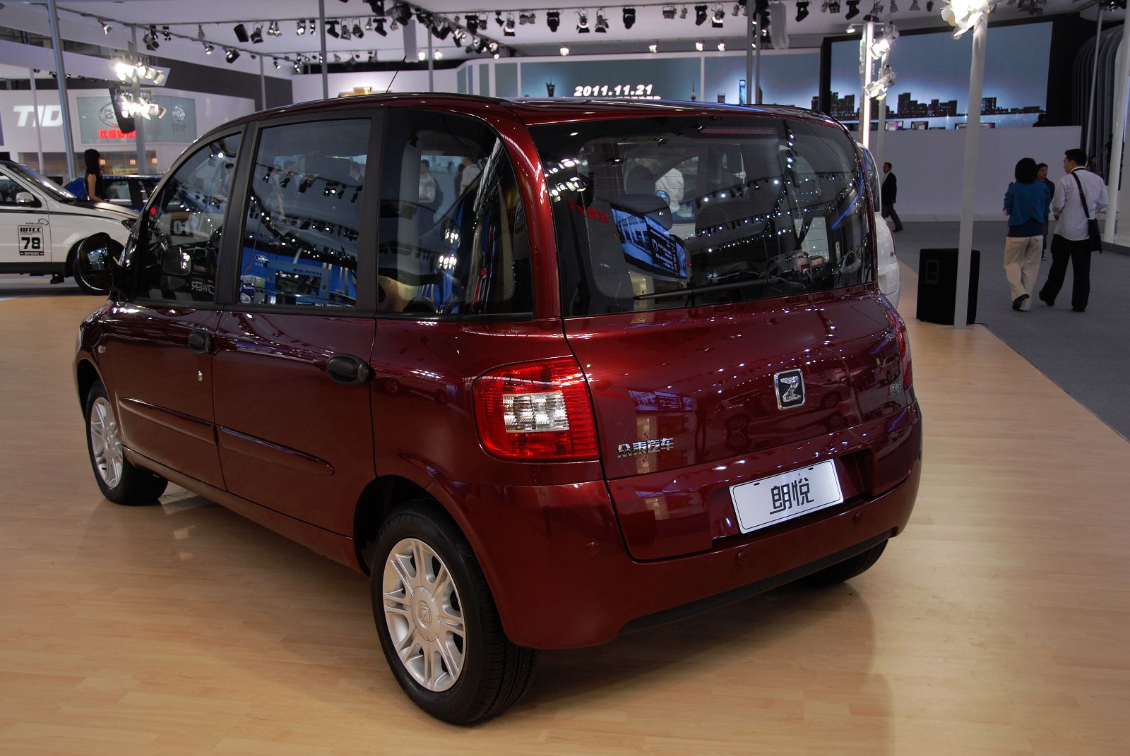 眾泰M300車展高清大圖