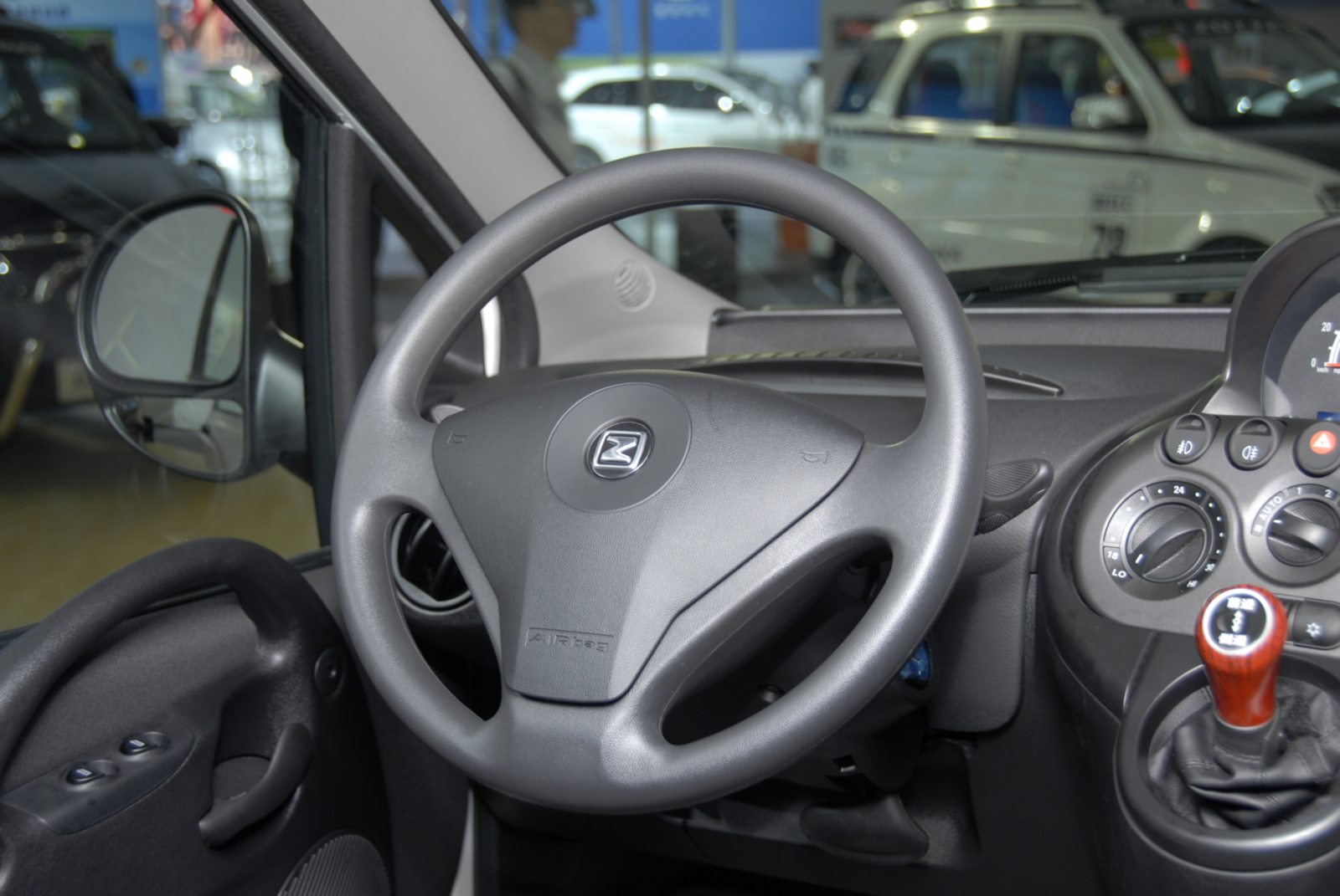 眾泰M300車展高清大圖