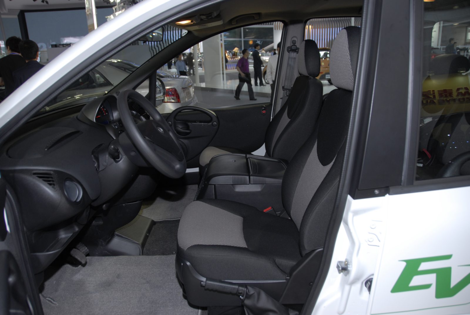 眾泰M300車展高清大圖